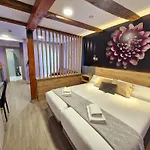 Feeling - Suites&rooms Pensión 3*