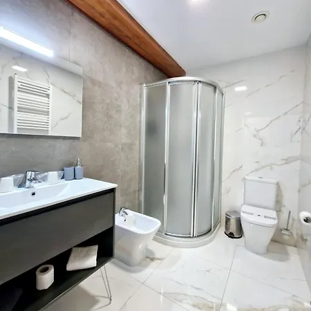 Feeling - Suites&rooms 3*