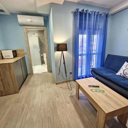 Feeling - Suites&rooms 3* ليون