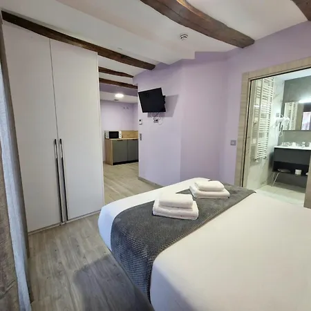 Guest house Feeling - Suites&rooms *